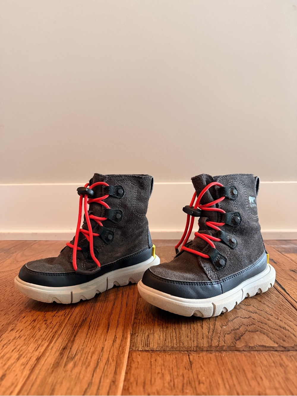 Kids Gray Suede Boots with Red Laces